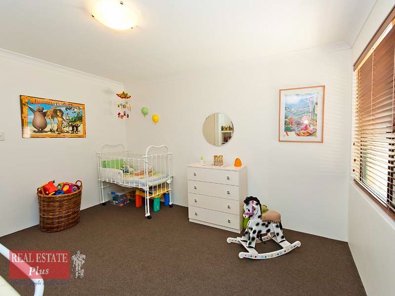 8 Eldwick Loop, Swan View WA 6056
