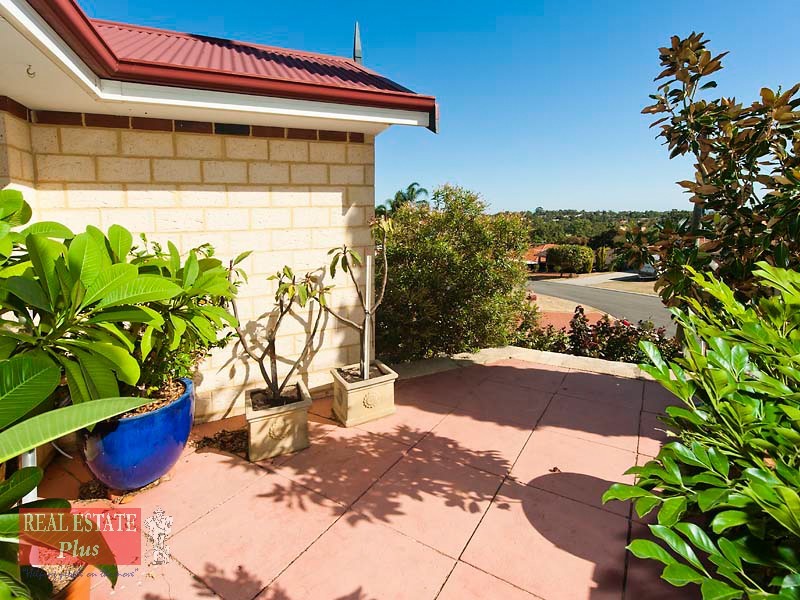 8 Eldwick Loop, Swan View WA 6056