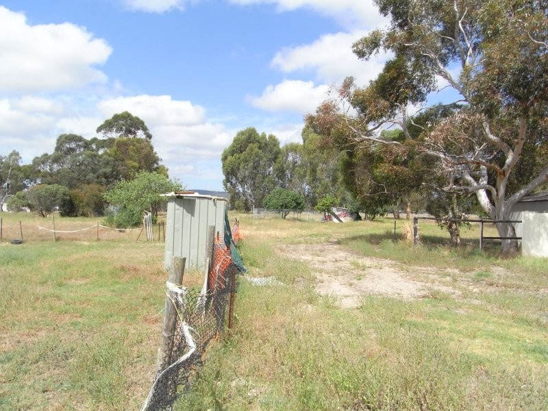 52 Swan Road, Middle Swan WA 6056