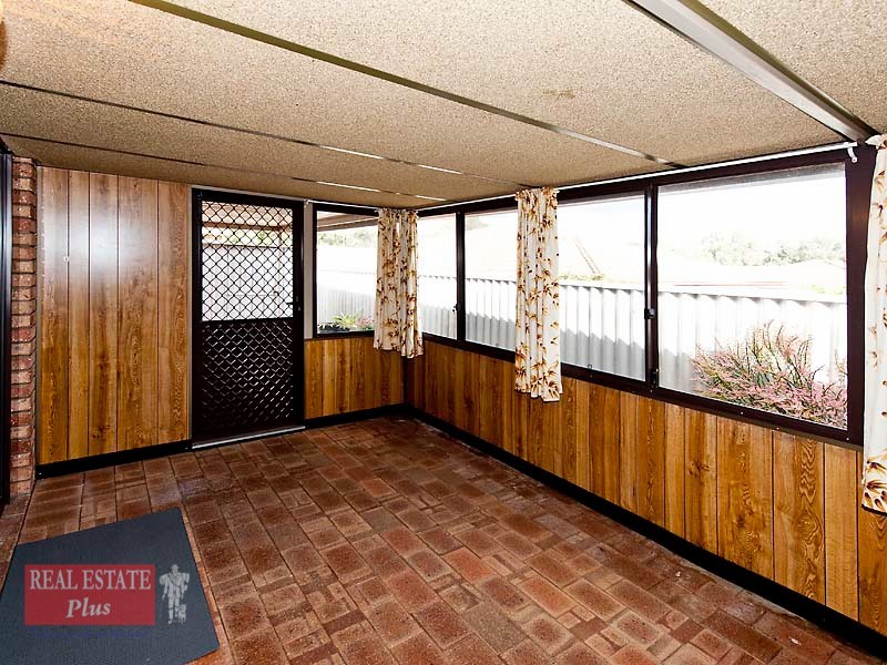 18/65 Amherst Road, Swan View WA 6056