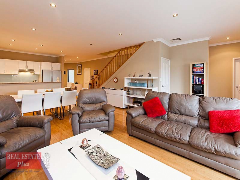 4/16 Byers Road, Midland WA 6056