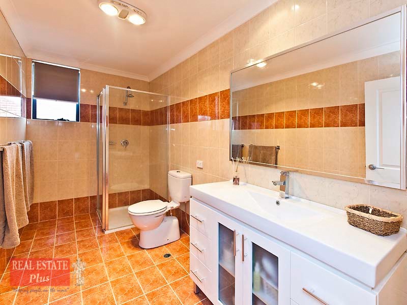 4/16 Byers Road, Midland WA 6056