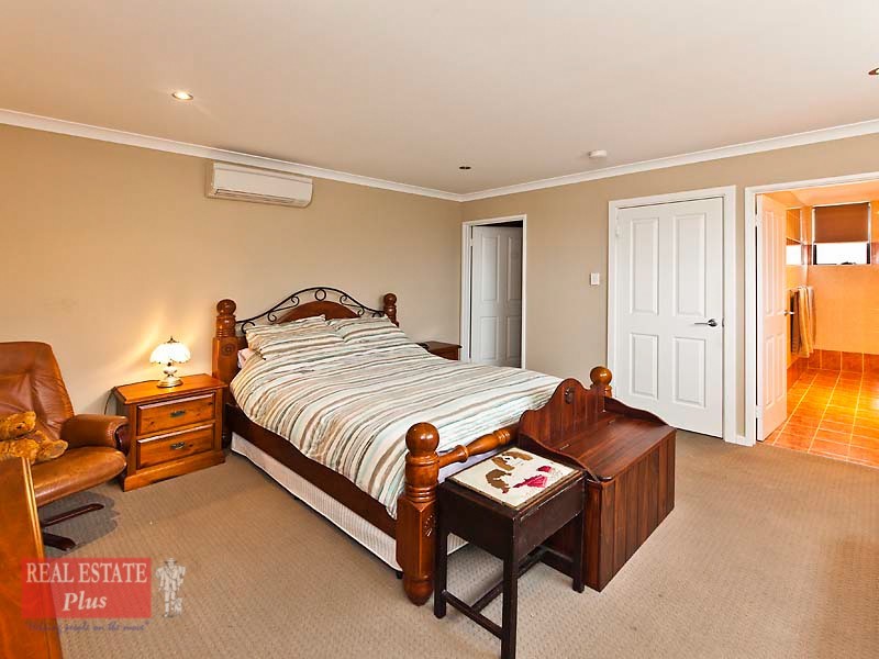 4/16 Byers Road, Midland WA 6056