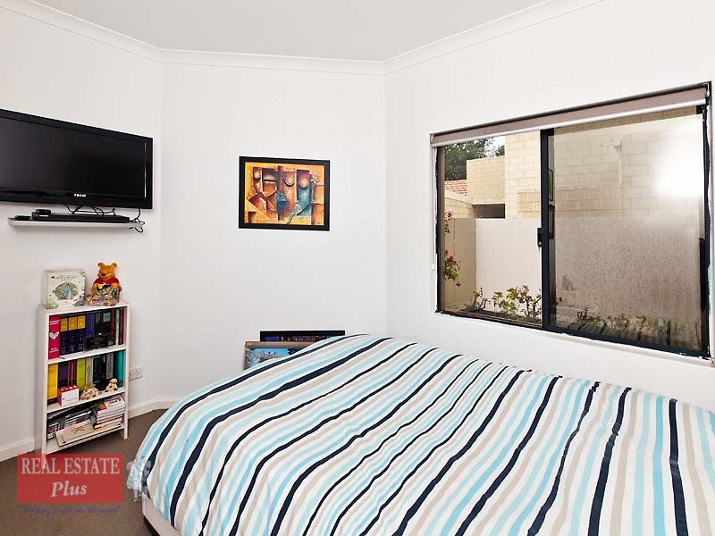 4/16 Byers Road, Midland WA 6056