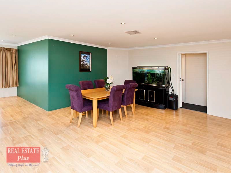 9 Oldham Pass, High Wycombe WA 6057