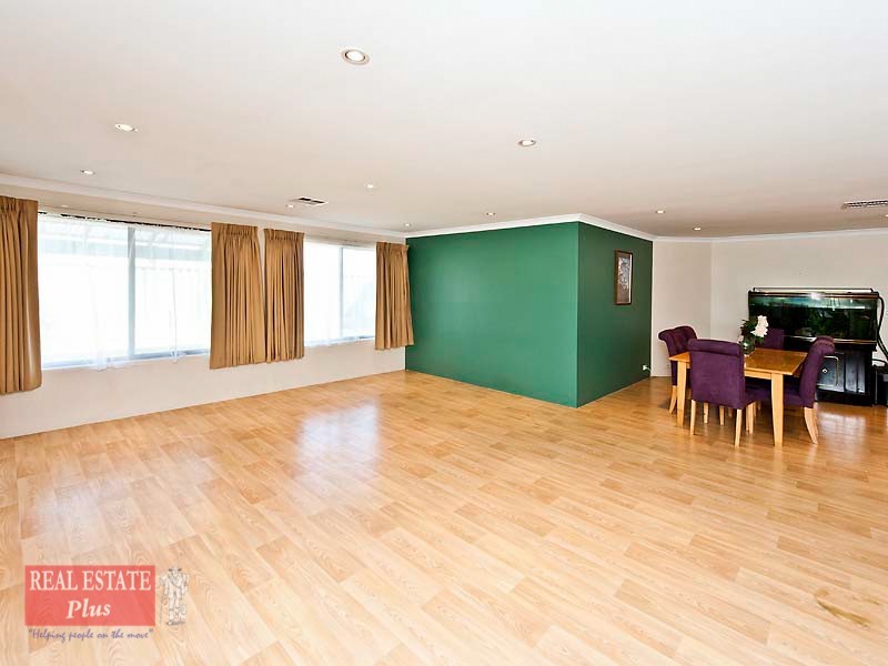 9 Oldham Pass, High Wycombe WA 6057