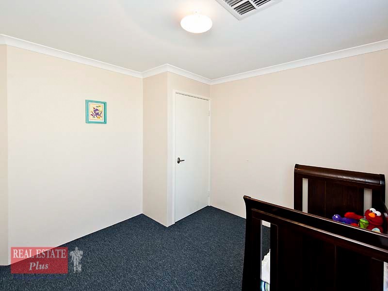 9 Oldham Pass, High Wycombe WA 6057