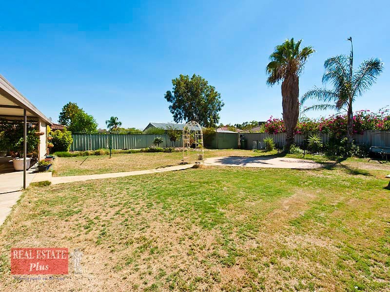 117 Blackadder Road, Swan View WA 6056