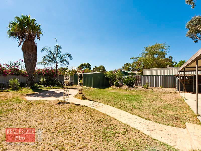 117 Blackadder Road, Swan View WA 6056