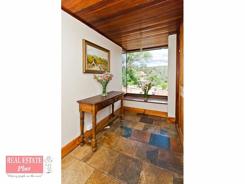 15 Burton Road, Darlington WA 6070