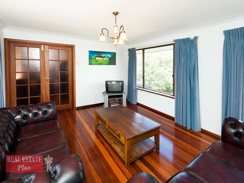 15 Burton Road, Darlington WA 6070