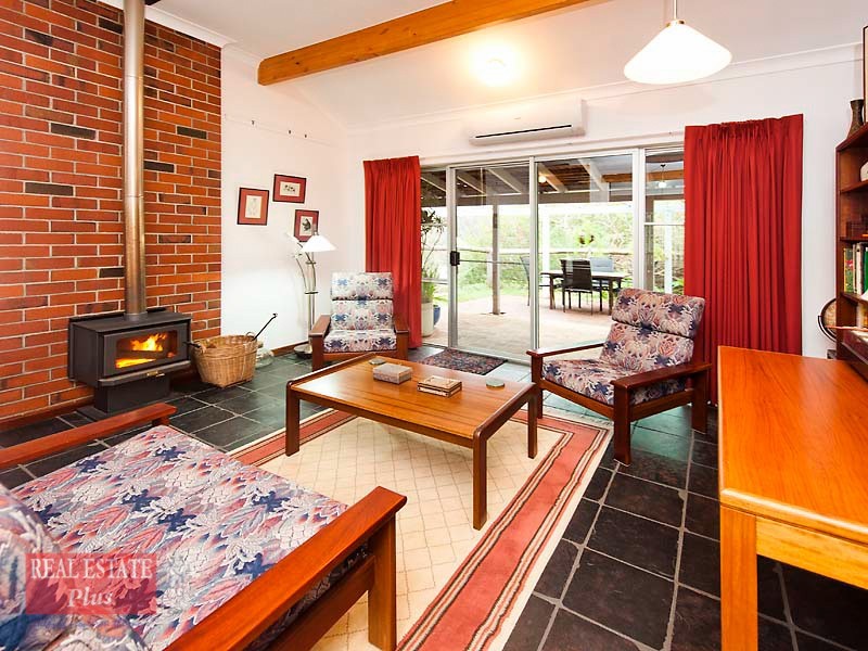 1280 Katharine Street, Helena Valley WA 6056