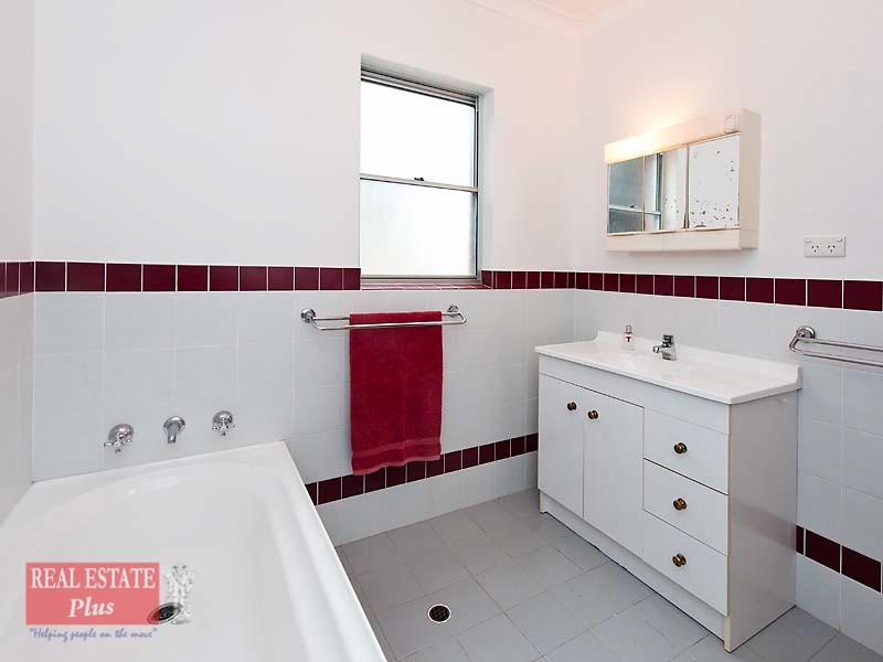 1280 Katharine Street, Helena Valley WA 6056