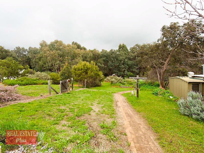 1280 Katharine Street, Helena Valley WA 6056