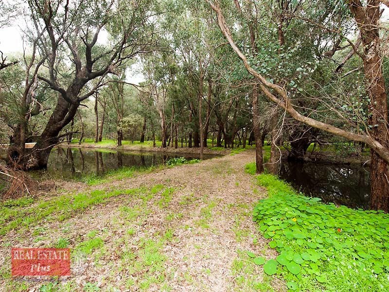 1280 Katharine Street, Helena Valley WA 6056