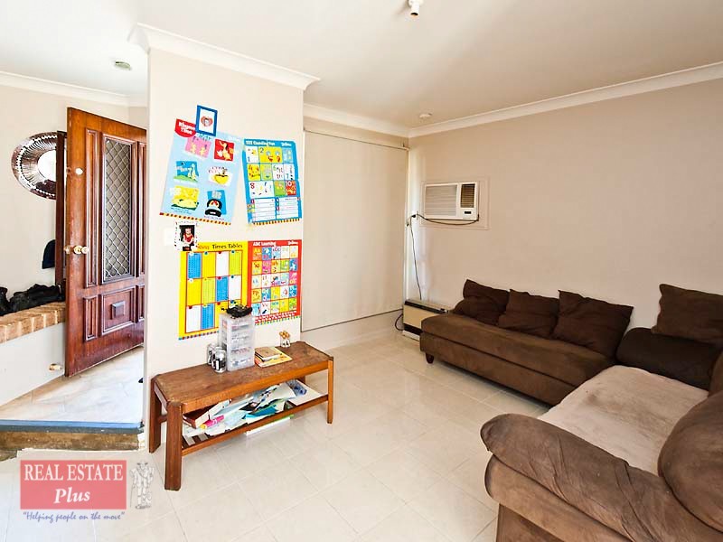 19 Mockeridge Circuit, Middle Swan WA 6056