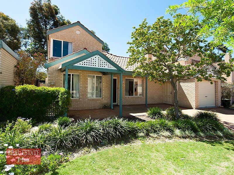 5 Lakefront Circle, The Vines WA 6069