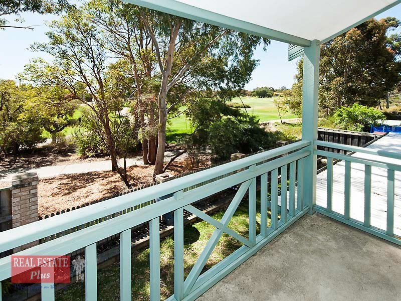 5 Lakefront Circle, The Vines WA 6069