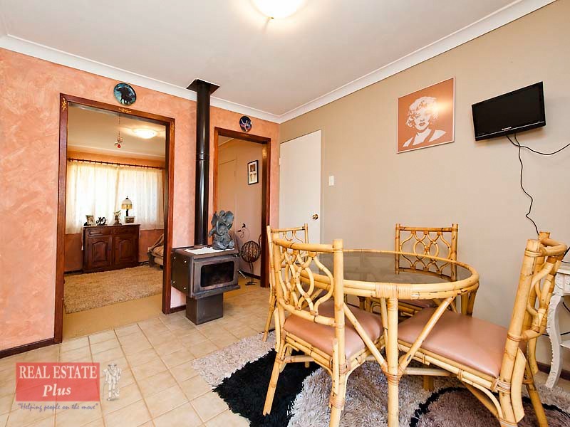 22 Jubilee Road, Forrestfield WA 6058