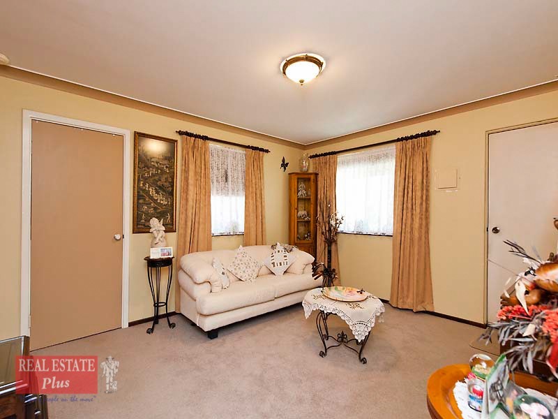 22 Jubilee Road, Forrestfield WA 6058