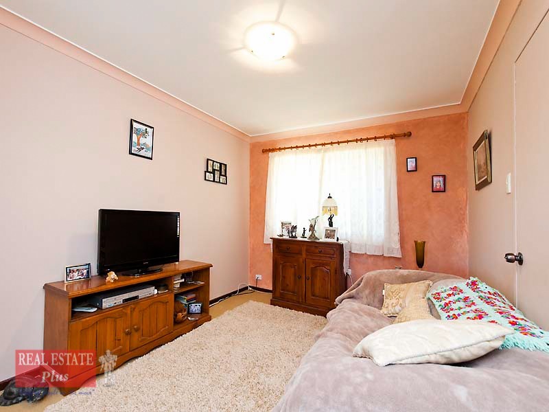 22 Jubilee Road, Forrestfield WA 6058