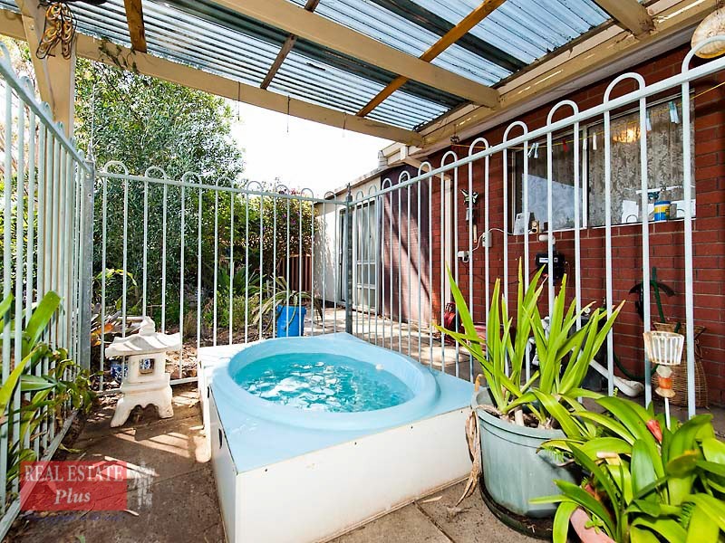 22 Jubilee Road, Forrestfield WA 6058