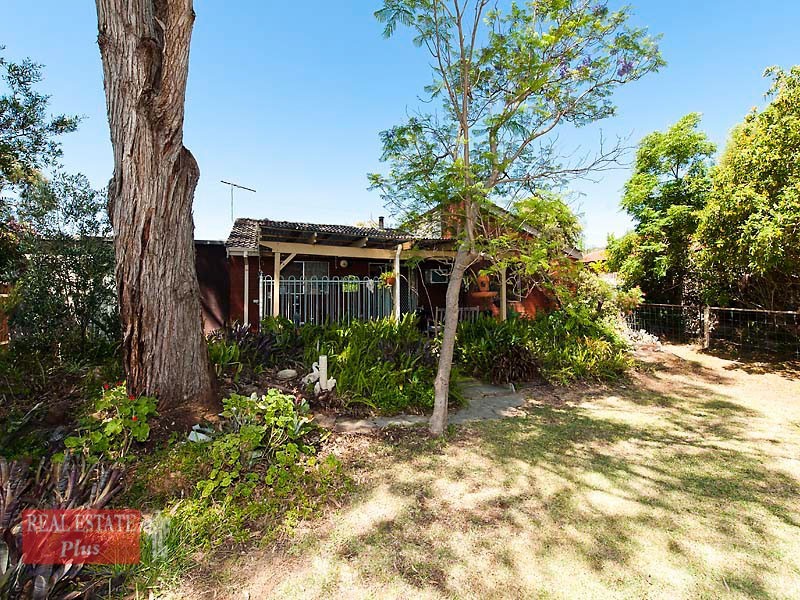 22 Jubilee Road, Forrestfield WA 6058