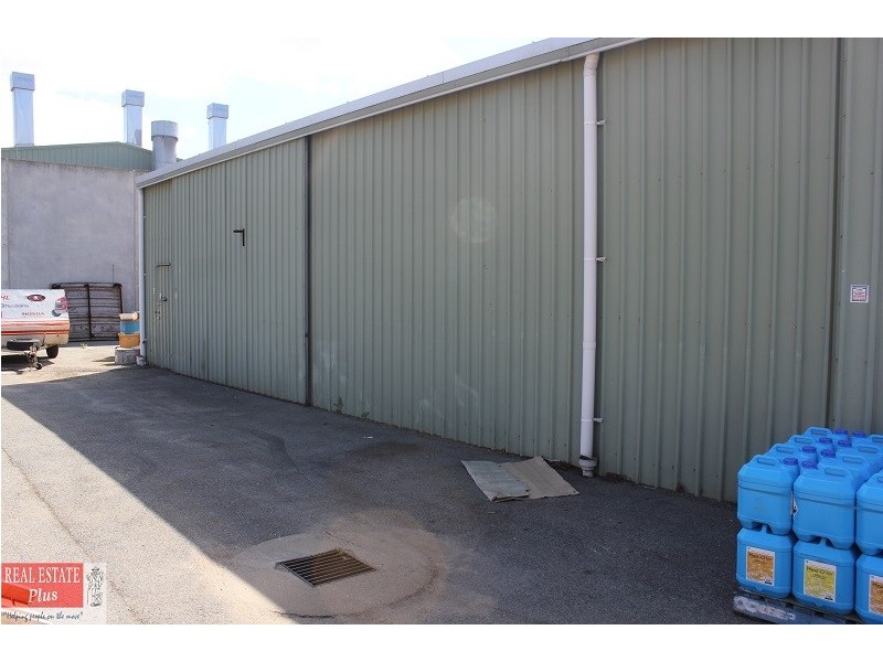 3,31 Morilla Road, Mundaring WA 6073