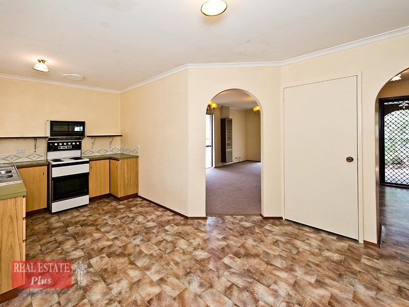 13 Burtonia Way, Forrestfield WA 6058