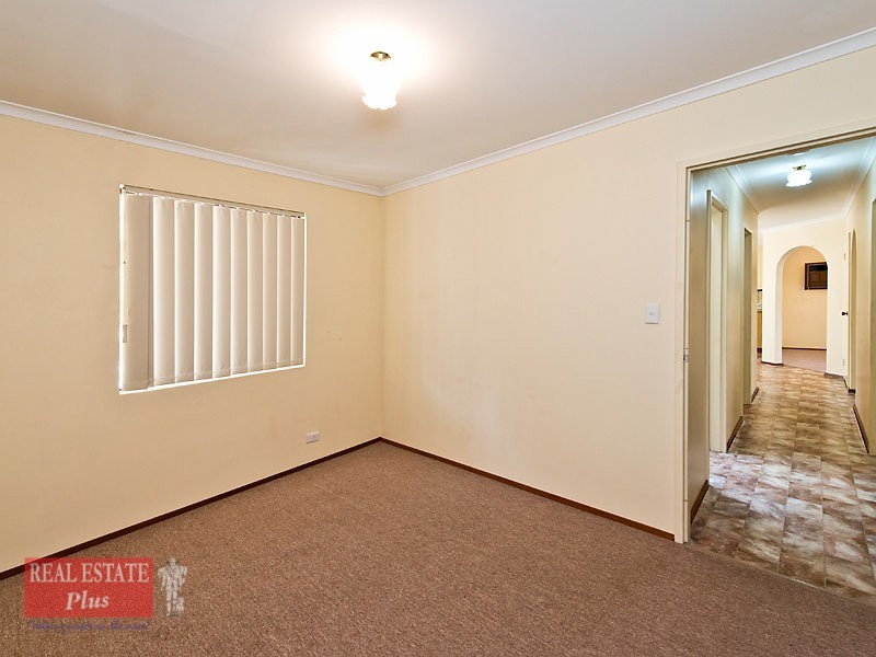 13 Burtonia Way, Forrestfield WA 6058