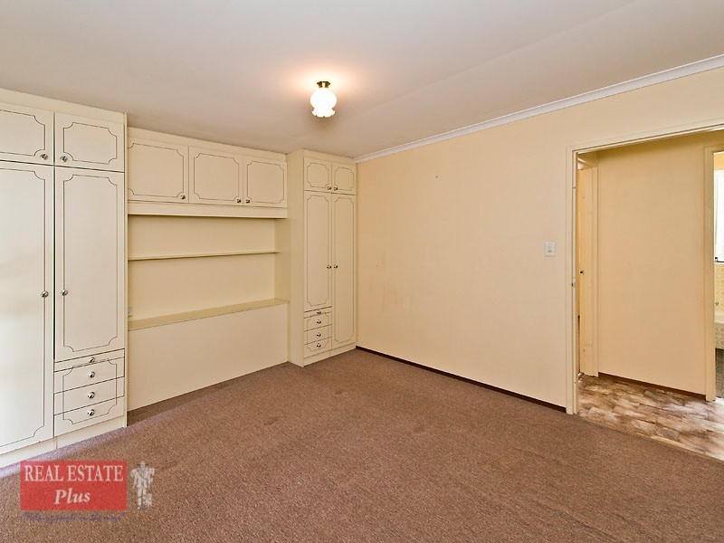 13 Burtonia Way, Forrestfield WA 6058