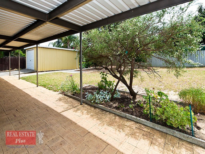 13 Burtonia Way, Forrestfield WA 6058