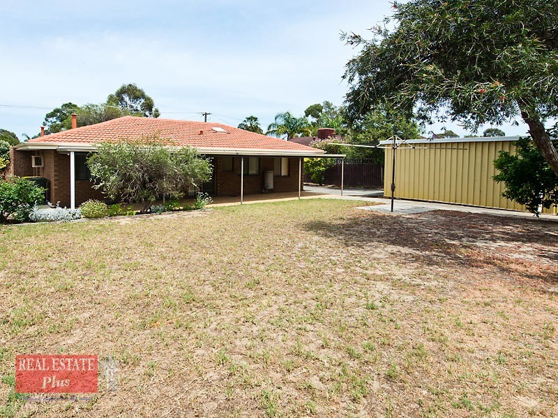 13 Burtonia Way, Forrestfield WA 6058