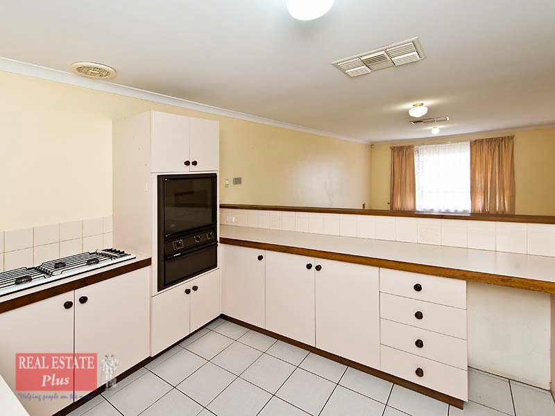 14/39 Woodmore Road, Langford WA 6147