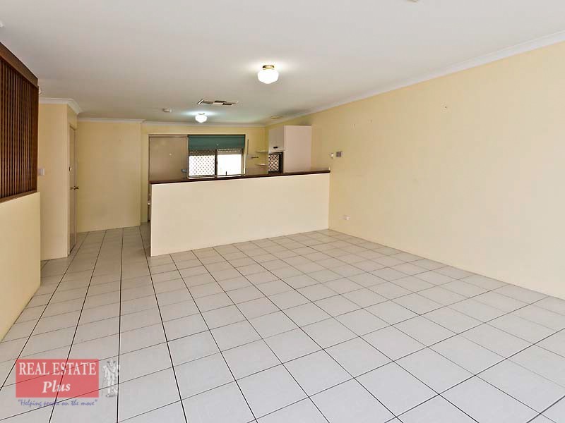 14/39 Woodmore Road, Langford WA 6147