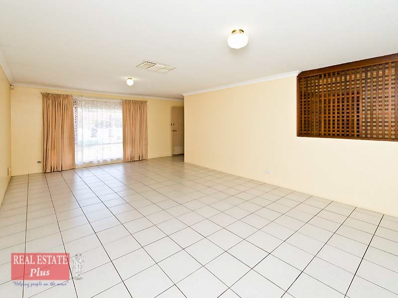 14/39 Woodmore Road, Langford WA 6147