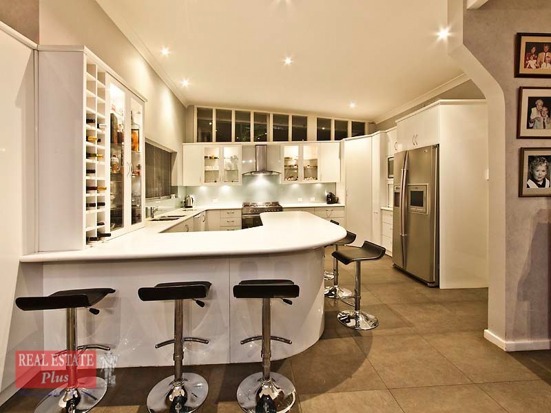 6 Forrest Road, Swan View WA 6056