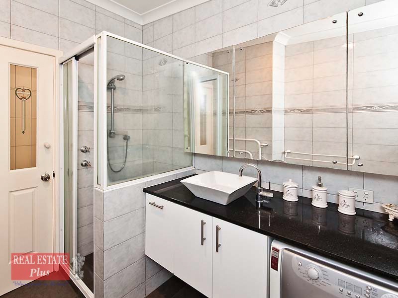 6 Forrest Road, Swan View WA 6056