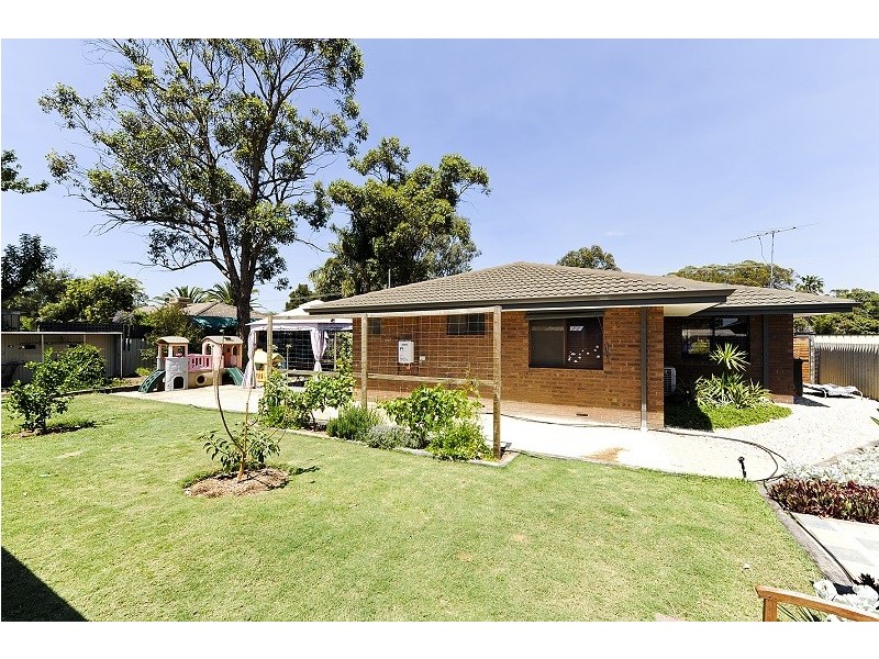 20 Ilex Way, Forrestfield WA 6058
