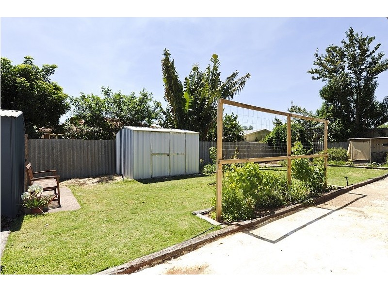 20 Ilex Way, Forrestfield WA 6058