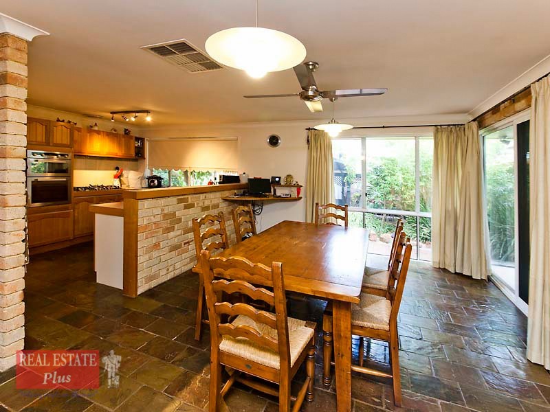 22 Narla Retreat, Stoneville WA 6081