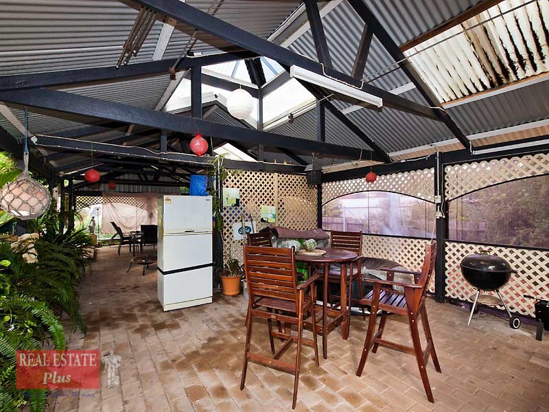 22 Narla Retreat, Stoneville WA 6081