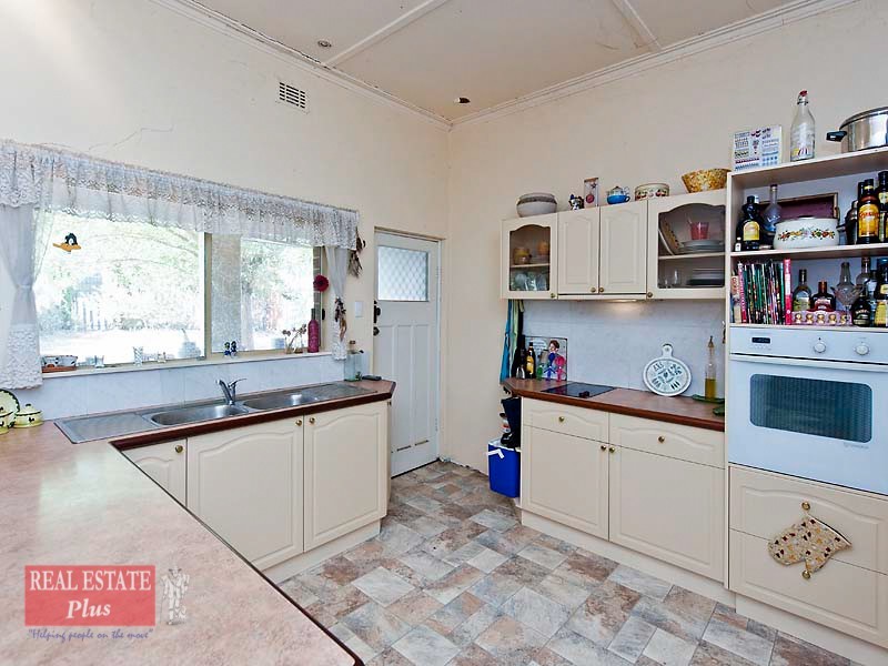 23 Coongan Avenue, Greenmount WA 6056