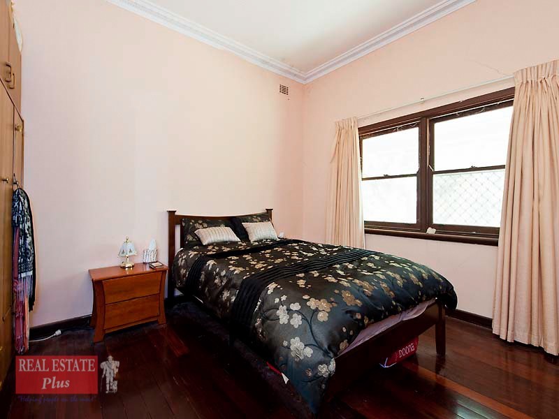 23 Coongan Avenue, Greenmount WA 6056
