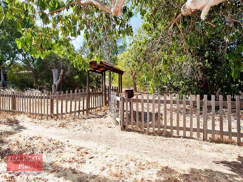23 Coongan Avenue, Greenmount WA 6056