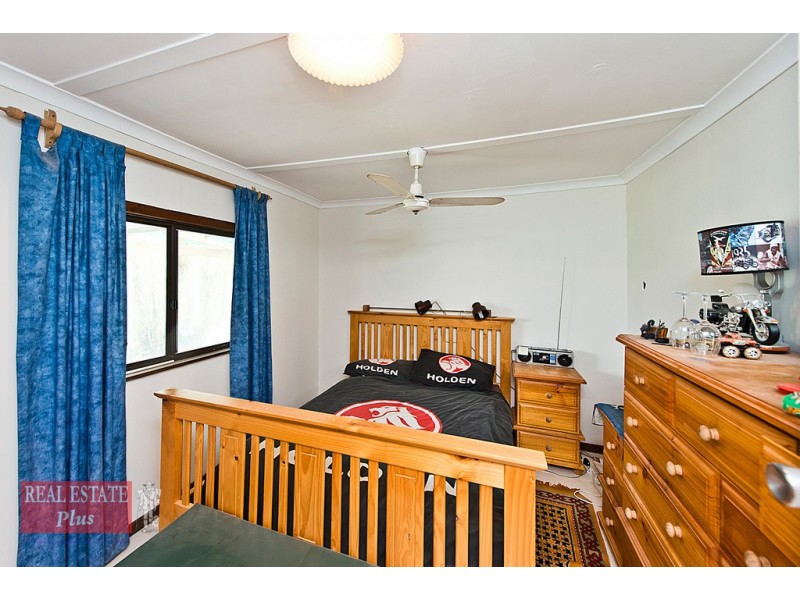 65 Clayton Street, Bellevue WA 6056