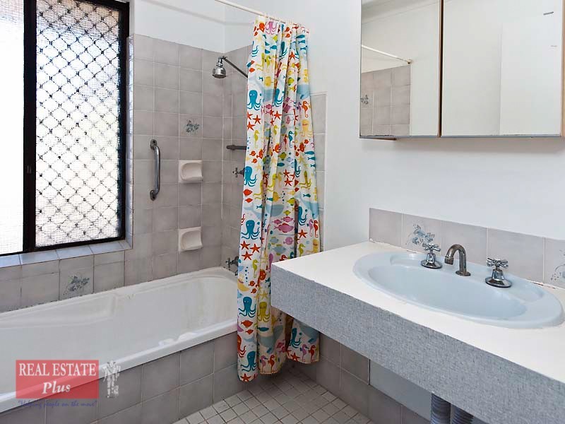 5 Kookaburra Crescent, High Wycombe WA 6057