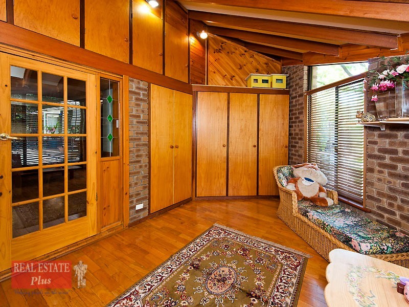6 Melville Court, Helena Valley WA 6056