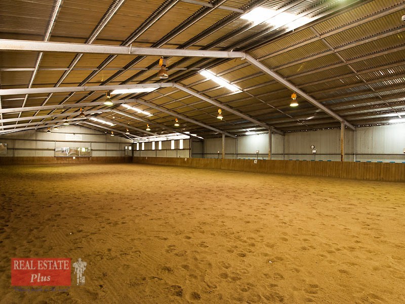 3010 Riley Road, Stoneville WA 6081