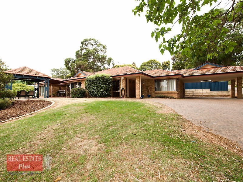 3010 Riley Road, Stoneville WA 6081